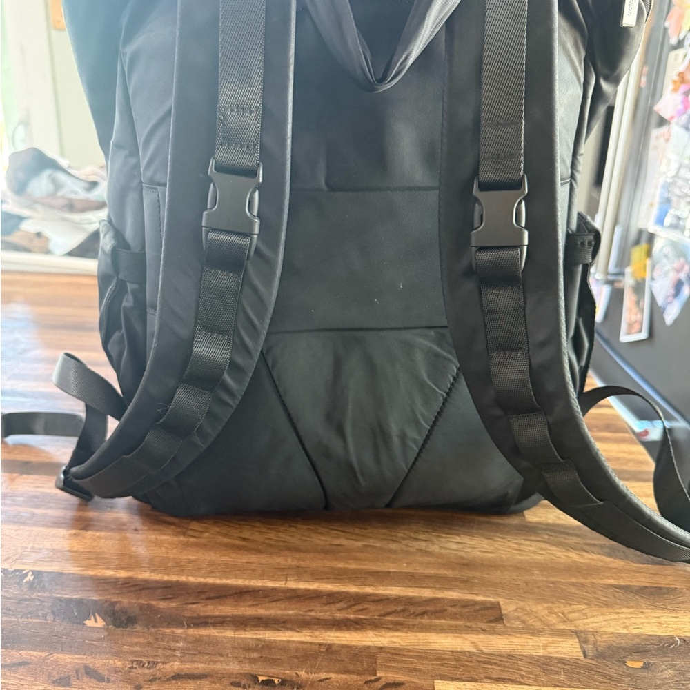 North face women’s jester backpack - Picture 4 of 7